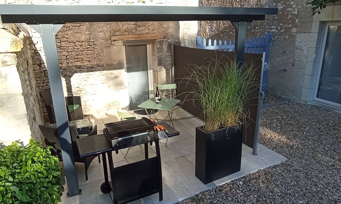 Civray-sur-Esves House | Guest Rated 10/10 at L'instant Civray - Family & Pet Friendly