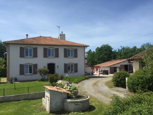 Ozourt Bed & Breakfast | Top-Rated L'Intemporelle: Oceanfront Paradise Awaits