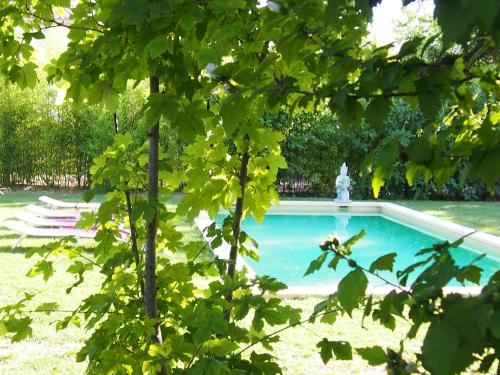 Saumane-de-Vaucluse Apartment | Oceanfront Getaway at L'Islo Bamboo - Pet Friendly & Pool
