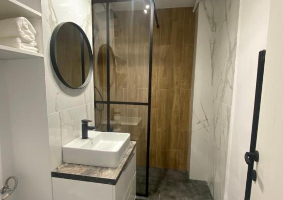 Tirgu Mures Apartment | Pet-Friendly L&M Apartment with Exceptional 9.6 Rating