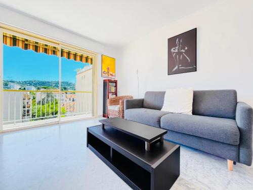 Prado - Republique Apartment | Family-Friendly L'Oasis: 4-Star Retreat in Cannes