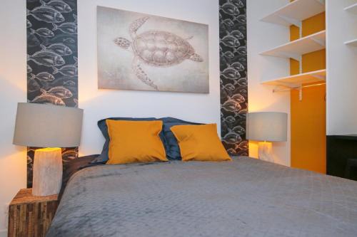 Saint-Roch - Badouillere - Chavanelle Apartment | Stylish L'Océan: Chic T2 in the Heart of the City
