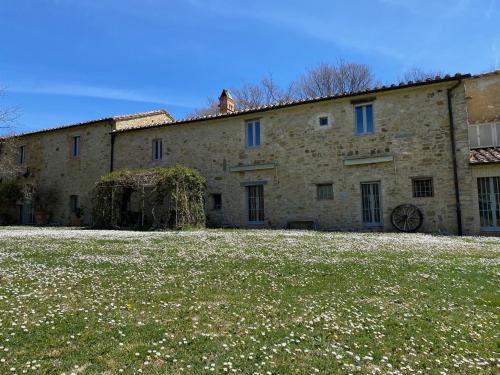 San Casciano dei Bagni Bed & Breakfast | Discover L'ocanda Rancioli: Oceanfront Bliss Awaits