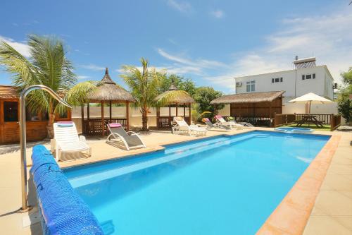 Flic-en-Flac Apartment | Cozy L'Oiseau de L'Ocean Residence with Pool & Hot Tub