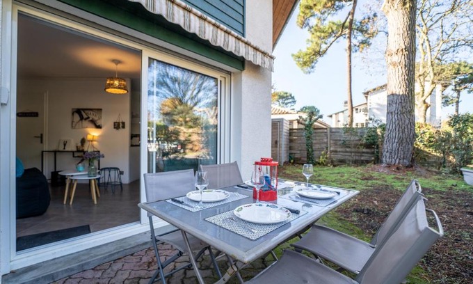 Pyla-sur-Mer Apartment | Cozy Oceanfront Retreat at L'Orée - Family-Friendly Escape