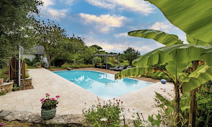 Saint-Romain-la-Virvee Apartment | Relax at 'L'orée Des Vignes' with Pool & Private Terrace