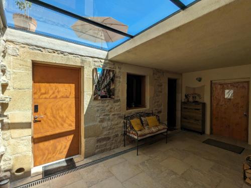 Calvisson House | Pet-Friendly Studio a l'Orangerie for Your Perfect Stay