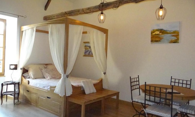 Serignac House | Guest Rated 9.8: L'Oratori with Breakfast & Family Amenities