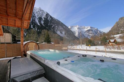 Venosc Ski Chalet | Indulge at L'Orchidée: 5-Star Oceanfront Paradise