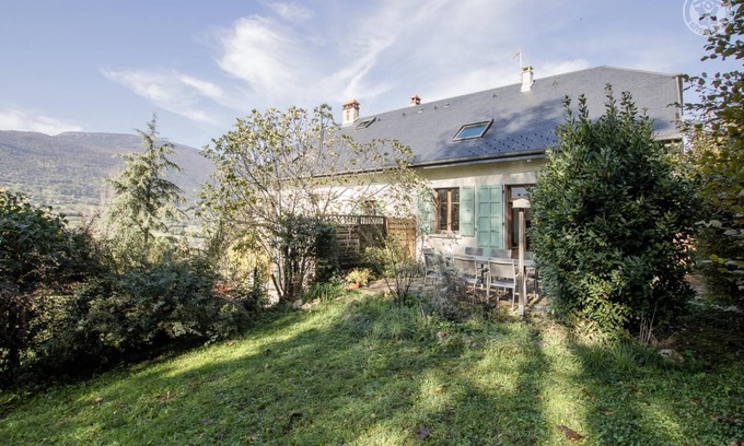 La Motte-Servolex House | Experience L'oree DES Bois with Lake Views & Family-Friendly Amenities