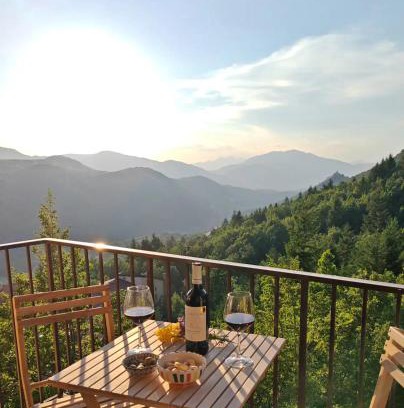 Lucoli Apartment | Discover L' Orso Felice: Family-Friendly Getaway in Campo Felice