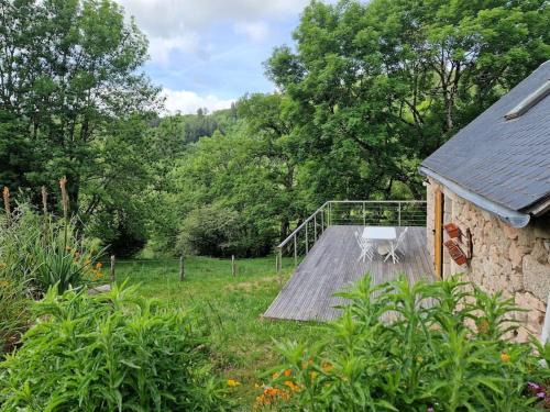 Golinhac House | Family-Friendly Retreat at L'Ostel Aveyronnais
