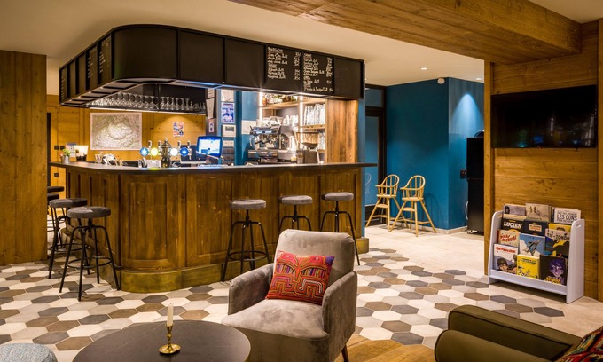 Termignon Hotel | Discover L'Outa Hôtel Restaurant: Spa & Family-Friendly Stay