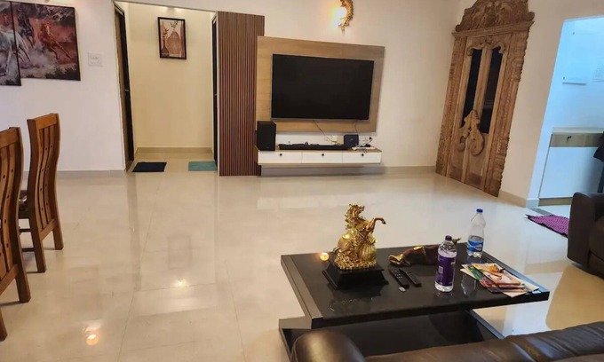 Kelambakkam House | Budget-Friendly Stay at L&T Eden Park IT OMR - Family Friendly