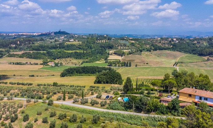 San Miniato House | Experience L'Uccelliera: Relax by the Pool and Spa