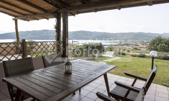 Capo d'Orso Apartment | Cozy L304 Appartamento with Kitchen & Breakfast in Porto Mannu