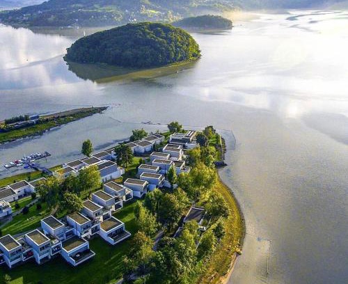 Grodek Nad Dunajcem Villa | Experience L57 Resort: 4-Star Oceanfront Bliss