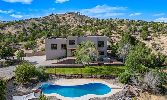 Farmington House | La Adventura: Poolside Retreat with Direct Land Access