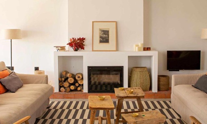 Tenzuela House | Relax at La Alberca: Garden & Pool Retreat for Families