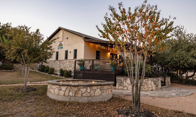 Dripping Springs House | Experience Relaxation at La Aldea House - Asante Lodging