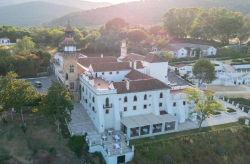 Castellar de la Frontera Hotel | Relax at La Almoraima Hotel: 4-Star Oceanfront Escape