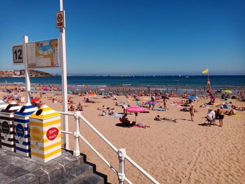Gijon Apartment | Oceanfront Retreat at La Arena - Playa de San Lorenzo