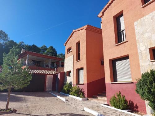 Villalba de la Sierra House | Discover La Atalaya de Villalba: Oceanfront Oasis Awaits
