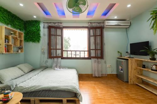 Hang Trong House | Coastal Retreat at La Ava’s Home with Spa & Ocean Views