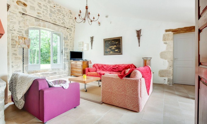 Fieux House | Discover La Bastide de Larrouy: Spa & Family-Friendly Stays