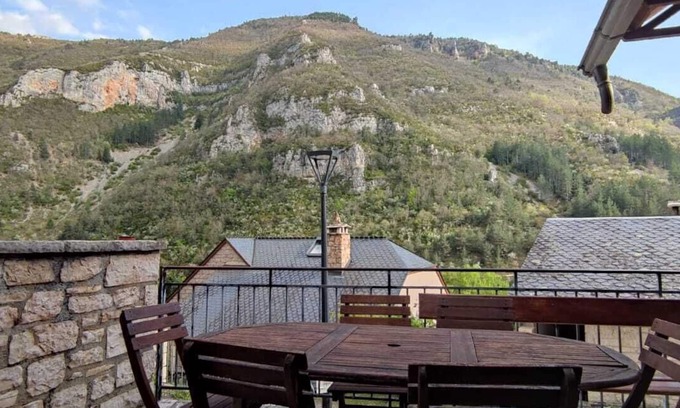 La Malene Apartment | Top-Rated La Batelière Gîte in the Beautiful Gorges du Tarn