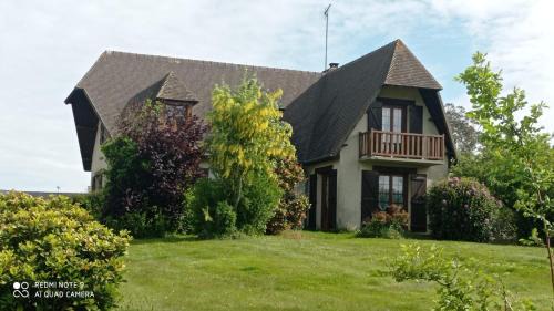 Bordeaux-Saint-Clair Apartment | Family-Friendly LA BELLA: Ground Floor 90m² Apartment, Rated 9.4