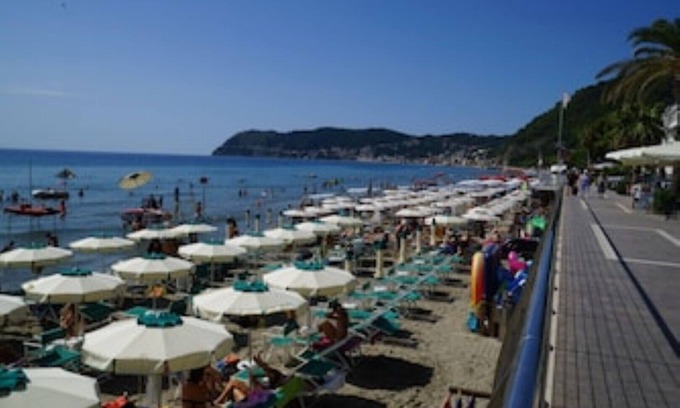 Varavo Superiore Apartment | La Bella Country House: Pool, Ocean View & Perfect 10 Rating