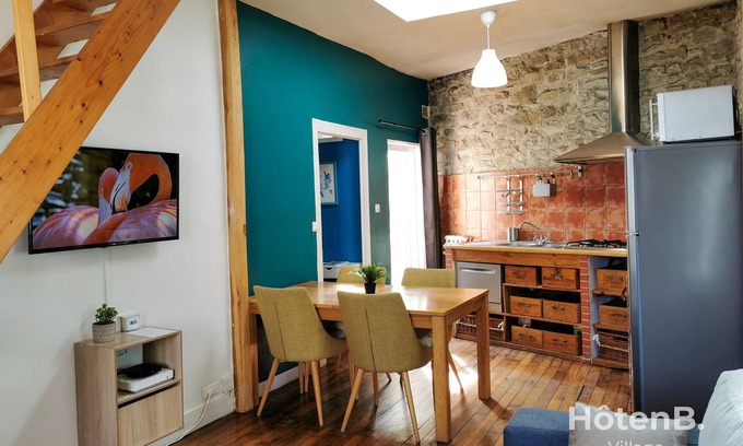 Limoges House | Discover La Belle Agapanthe-Iris: Family-Friendly Retreat