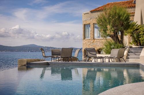Sainte-Maxime City Centre Hotel | Discover La Belle Aurore: Oceanfront 4-Star Retreat