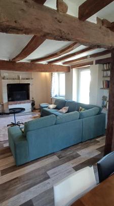 Louans House | Experience La Belle de campagne: Family and Pet Friendly Stay