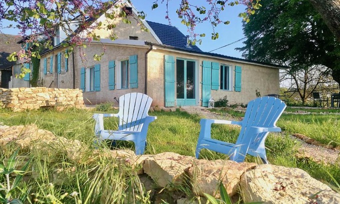 Rosiers-de-Juillac House | Pet-Friendly Retreat at La Belle Petite Ferme - 9.4/10 Rated
