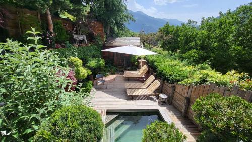 Bourg-Saint-Maurice Bed & Breakfast | Idyllic La Bergerie du Miravidi: 4-Star Oceanfront Retreat