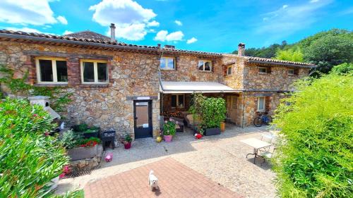 Taradeau Bed & Breakfast | Relaxing Oceanfront Retreat at La Bergerie Du Moulin