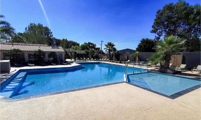 La Bernerie-en-Retz Other | Inviting Stacaravan in La Bernerie En Retz with Pool