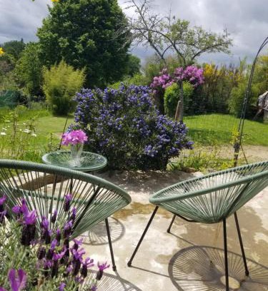 Saint-Julien-le-Petit Apartment | Oceanfront Escape at La bohème - Guest Rated 8.5/10