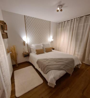 Rosny-sous-Bois Apartment | La Boheme: Guest Rated 10/10 with Free Parking & Netflix