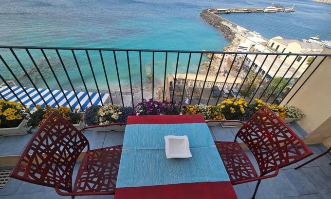 Licola Apartment | La Bomboniera - Sea View Apartment