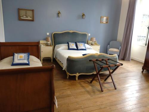 Saulge Bed & Breakfast | Delphine's Brasserie: Pet-Friendly Oceanfront Getaway