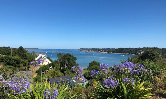 Lezardrieux House | Oceanfront Bliss at La Breizh-îlienne in Lezardrieux