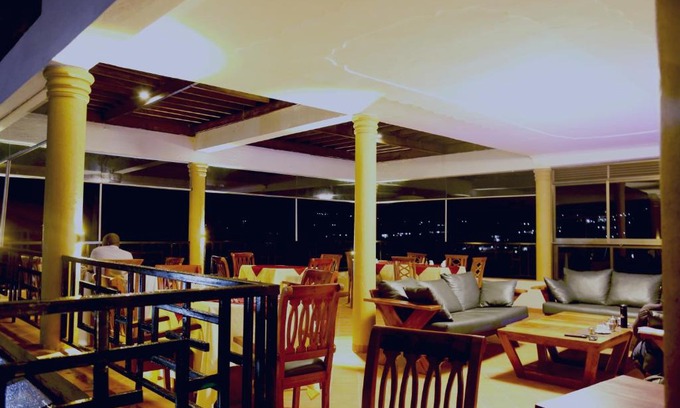 Seeta Hotel | Cozy LA BREZI SUITES: Pet Friendly with Breakfast Included