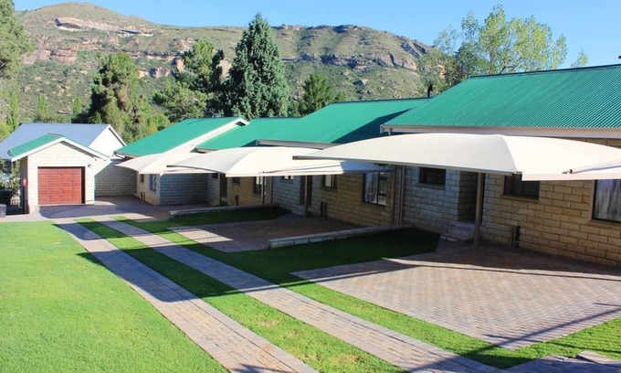 Clarens Apartment | Inviting La Bri Self Catering with Family-Friendly Amenities