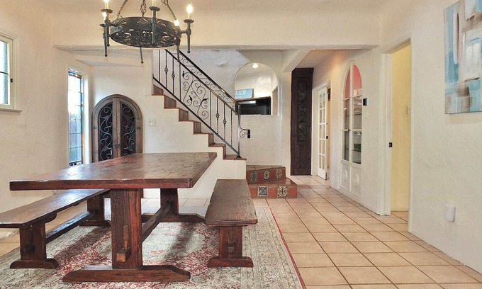 Belmont Shore House | Experience Oceanfront Bliss at La Brisa Hotel