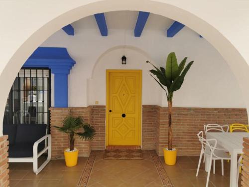 Calahonda House | Oceanfront Bliss at La Buganvilla Beach House - 9.6/10 Rated