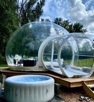 Heure Other | Discover La bulle du Bon'Heure: 10/10 Rating & Hot Tub