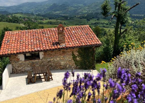 Becena Ski Chalet | Pet-Friendly Retreat at La Cabaña de La Nina - Rated 9.4/10